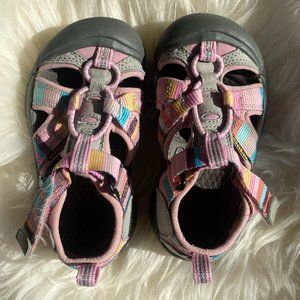 NWOT Toddler Keen Hiking Sandals Sz 8